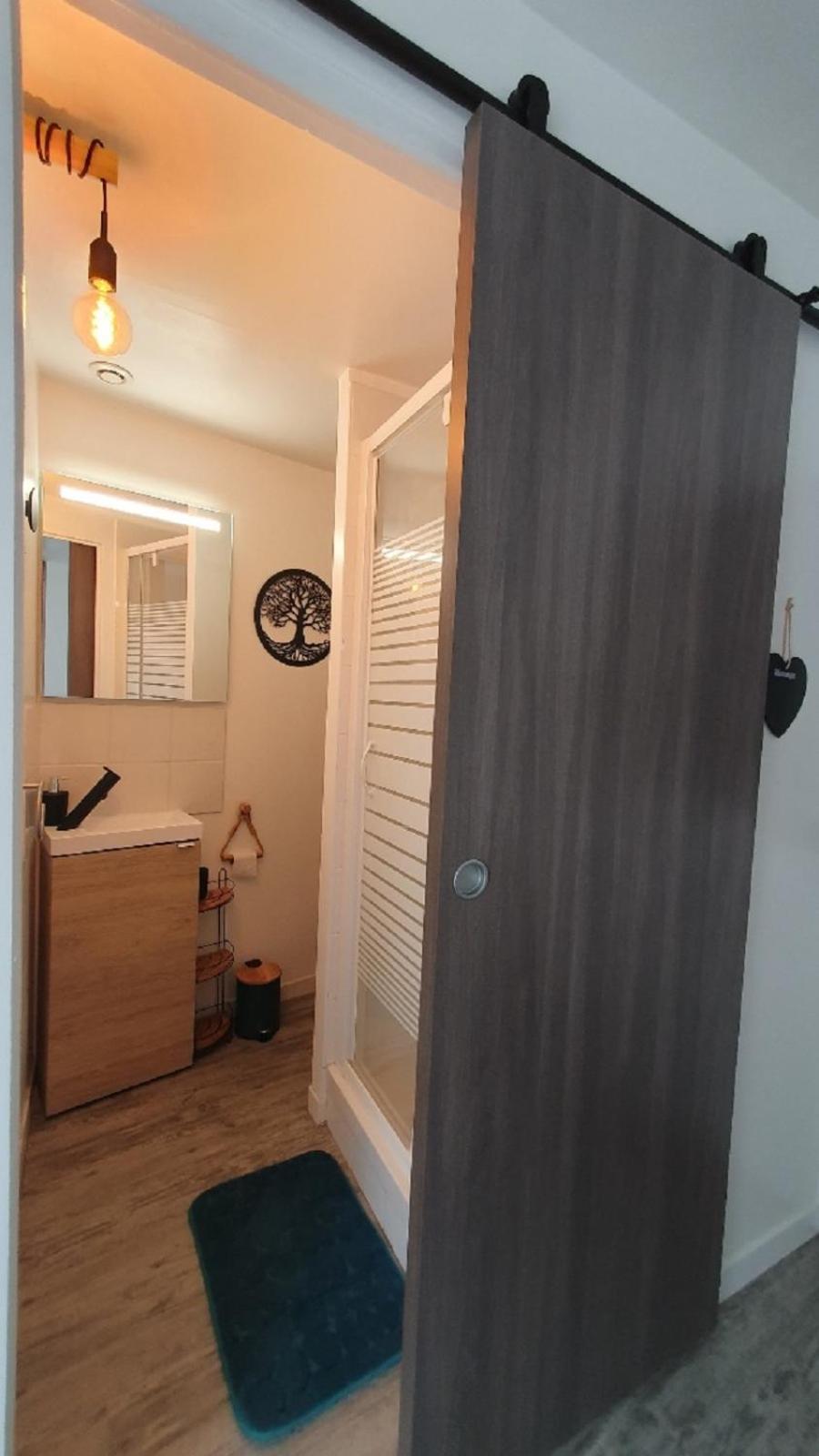 Le Joli'Mans, Appartement Refait A Neuf, Entierement Equipe, Pour 2 Personnes, Proche Quartier Historique Et Centre Le Mans Exterior foto